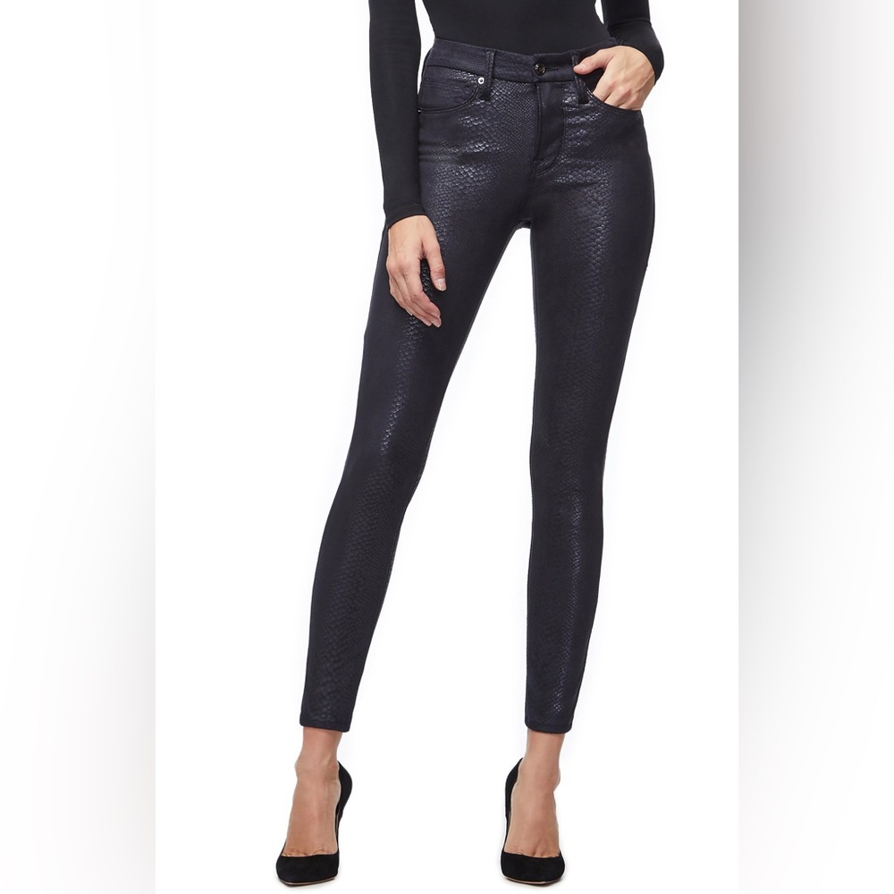 GOOD AMERICAN good legs snake print pants